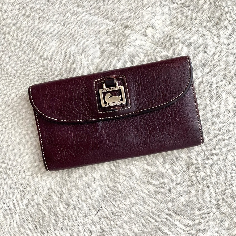 VTG Dooney & Bourke Leather Billfold Wallet